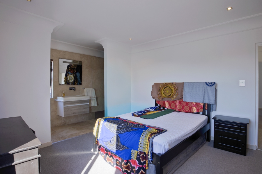 5 Bedroom Property for Sale in Big Bay Western Cape
